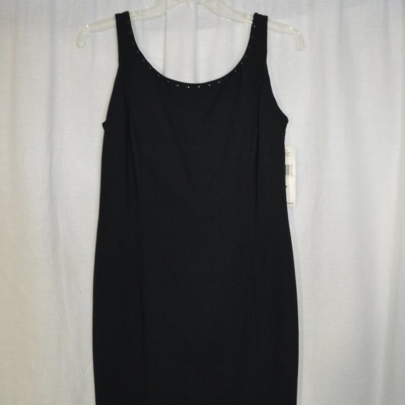 Jones New York Dresses & Skirts - JONES NEW YORK Majestic Lined Black Beaded Dress 8